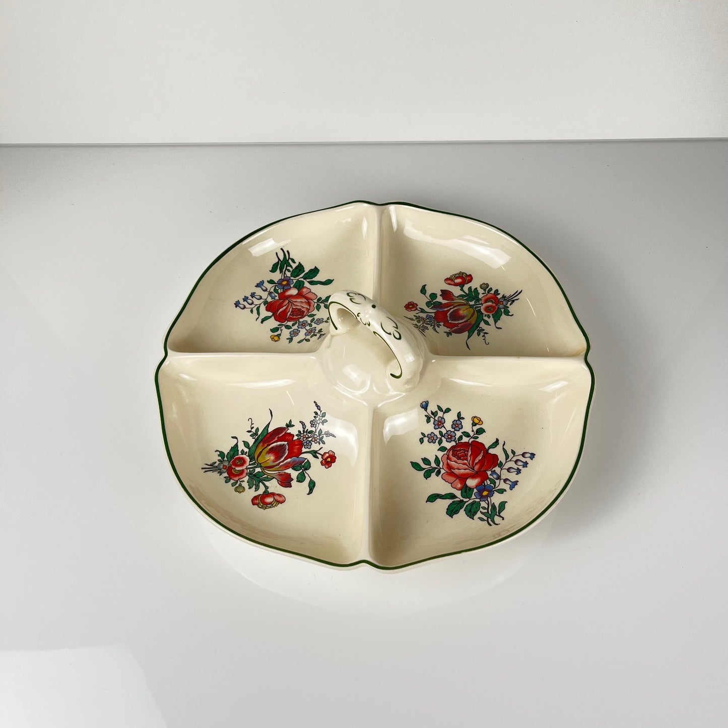 Villeroy & Boch "Old Strasbourg" aperitif dish, 20th century