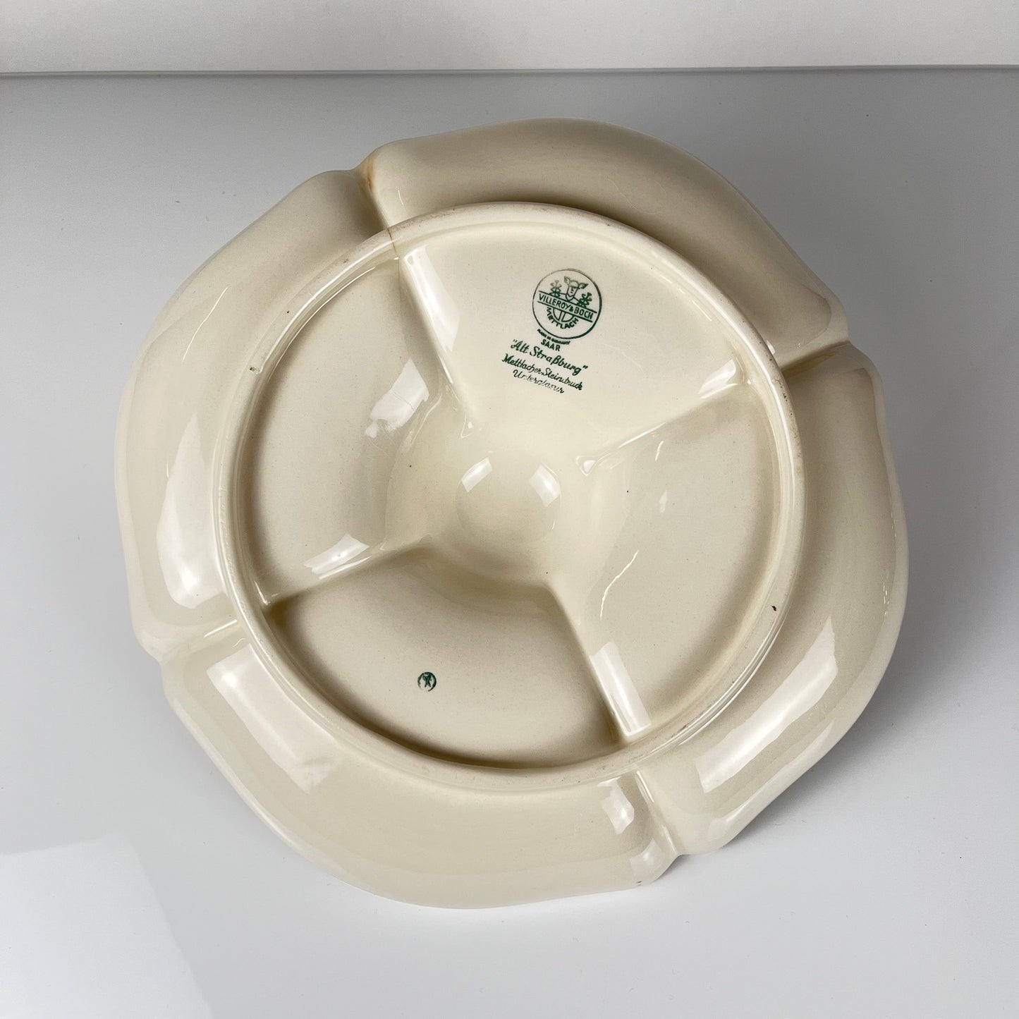 Villeroy & Boch "Old Strasbourg" aperitif dish, 20th century