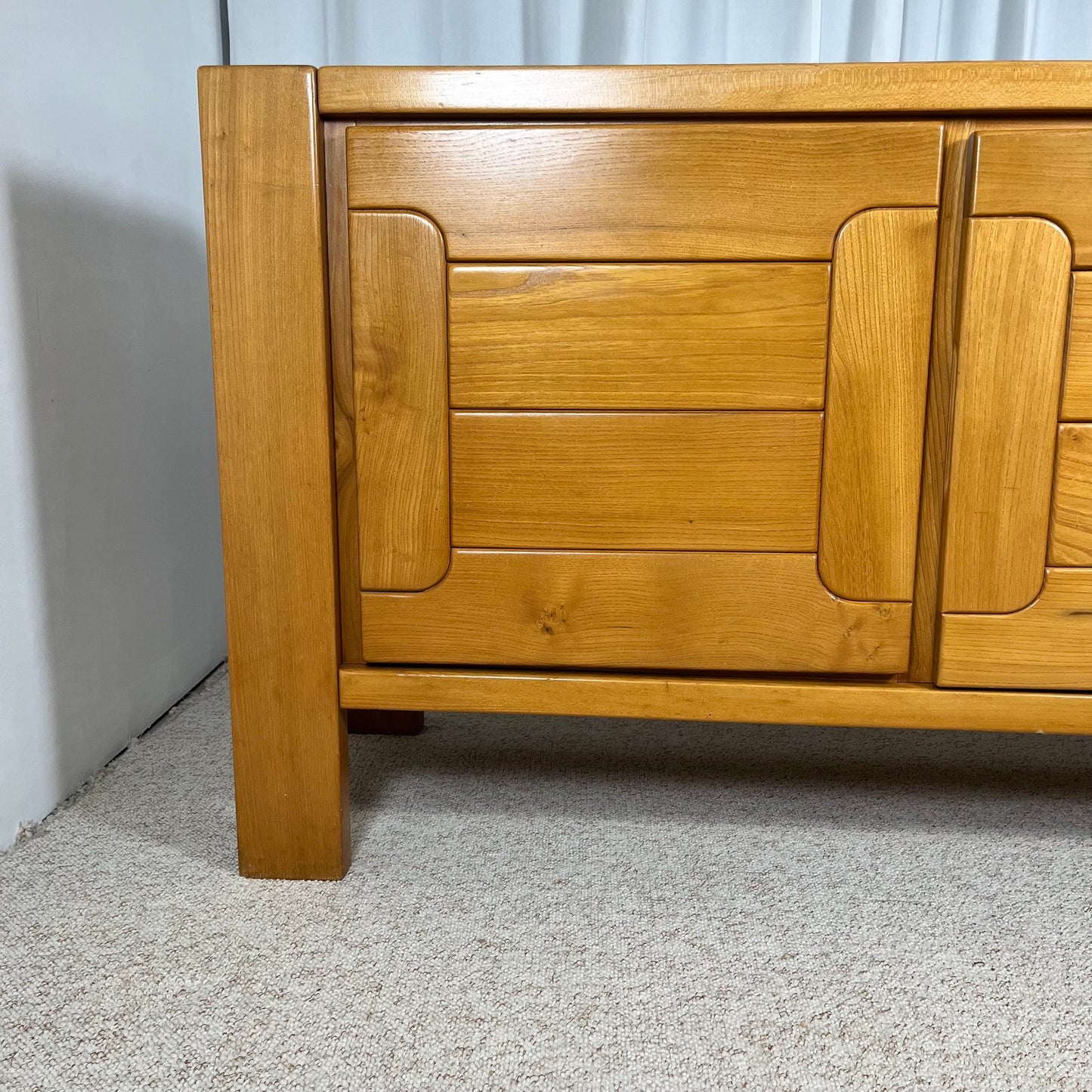 Large French solid elm enfilade, 1970, attributed to Atelier Chauvin