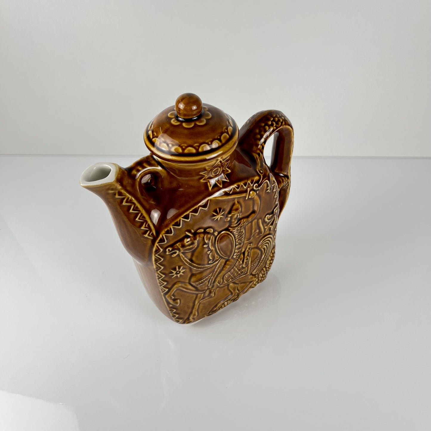 Decorative earthenware teapot/jug with Saint George and the dragon design, Eastern Europe, 1950–1970