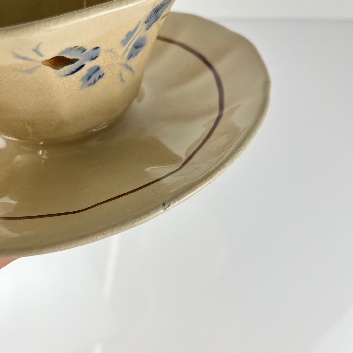 Sarreguemines gravy boat with floral pattern, first half of the 20th century