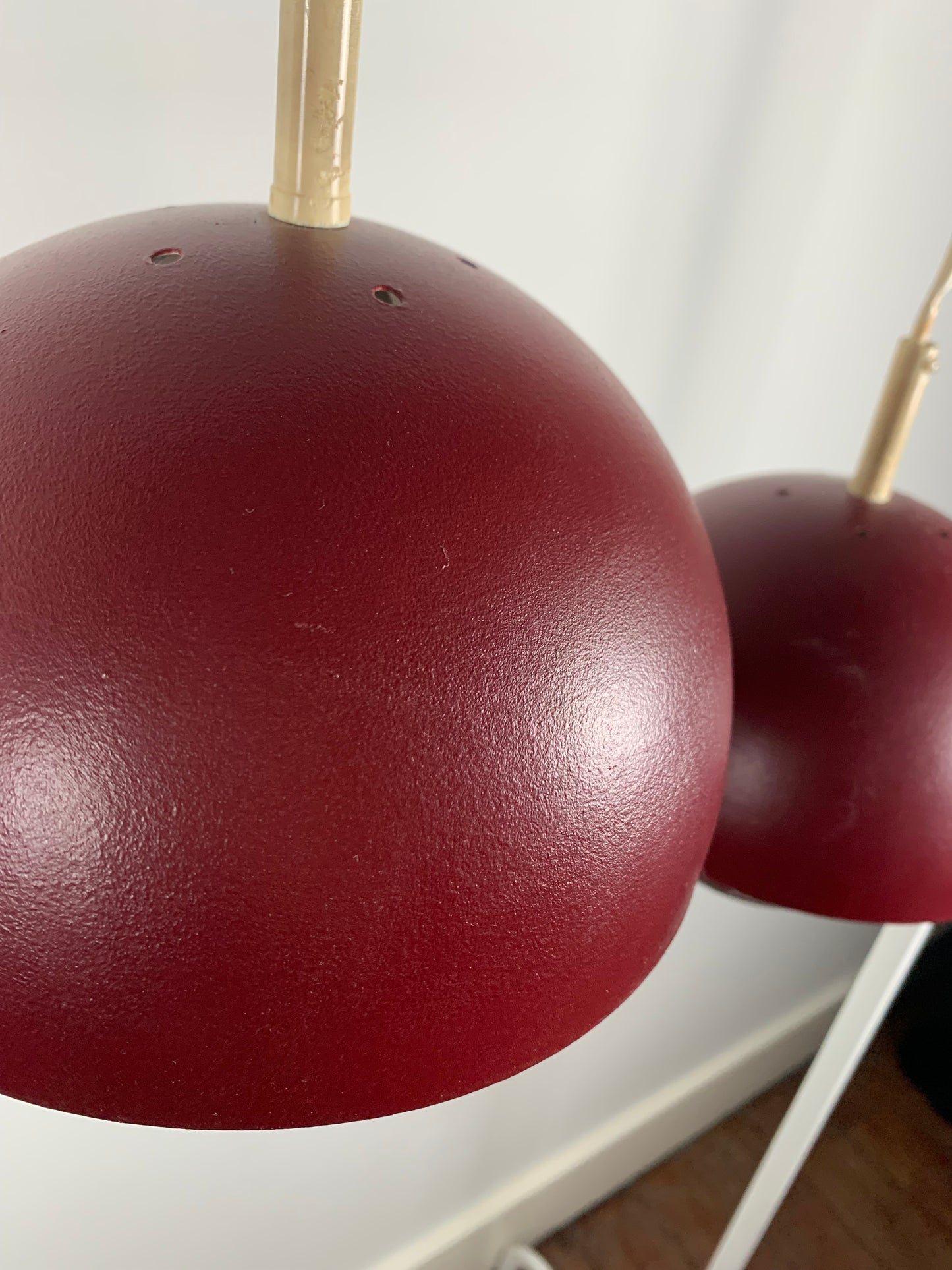 Trio de suspension vintage coloris bordeaux et chrome