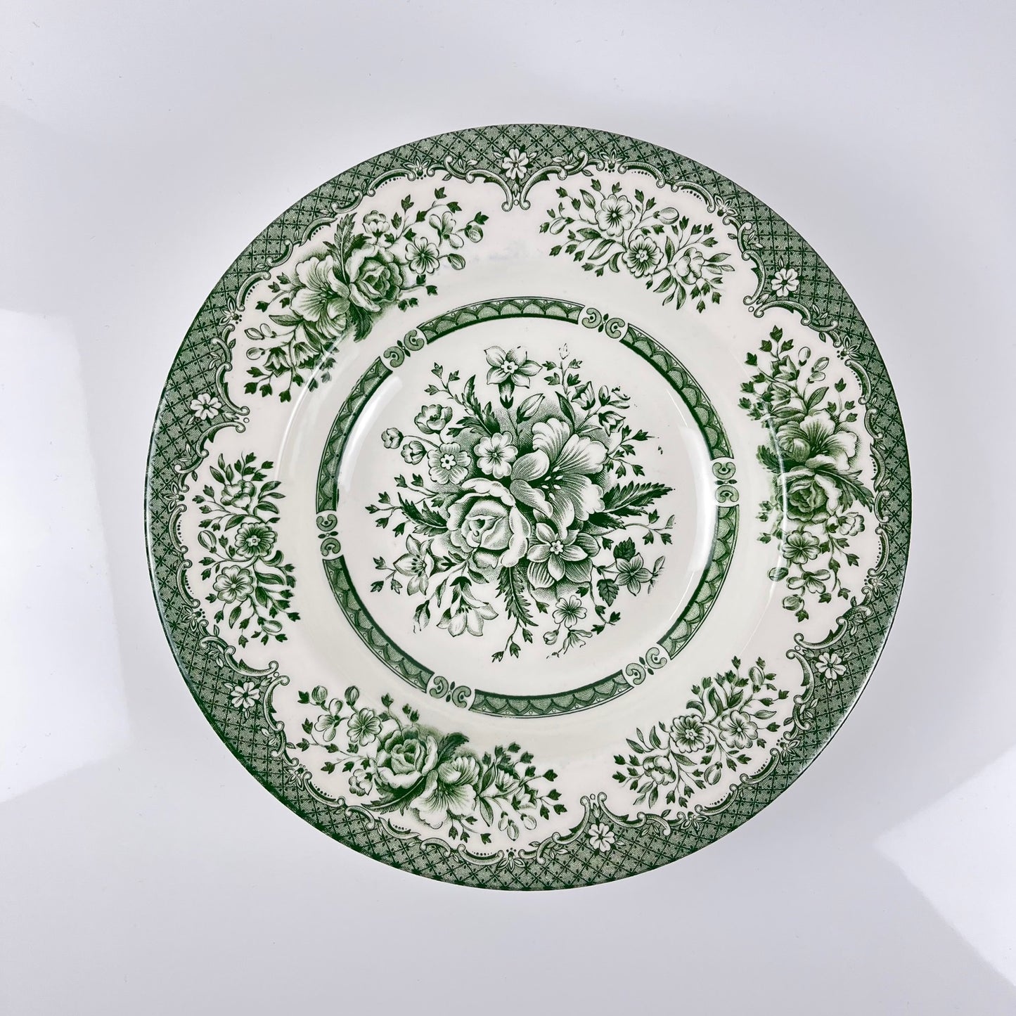 2 assiettes creuses anciennes faïence anglaise verte, fin XIXe