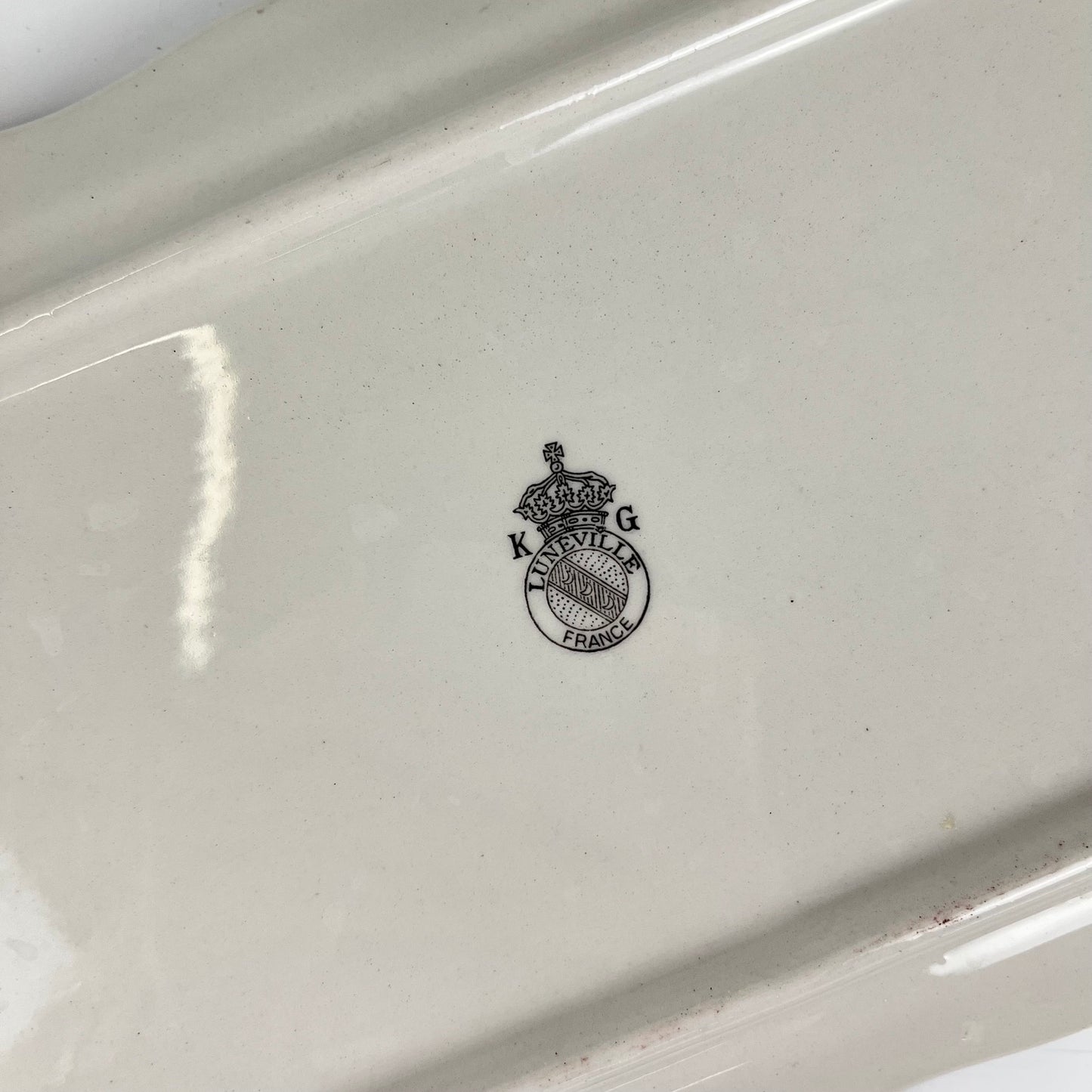 KG Lunéville cake platter, "Réverbère" model, rose pattern