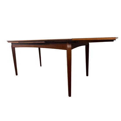 Table à manger extensible en teck par LB Kofod Larsen, MCM