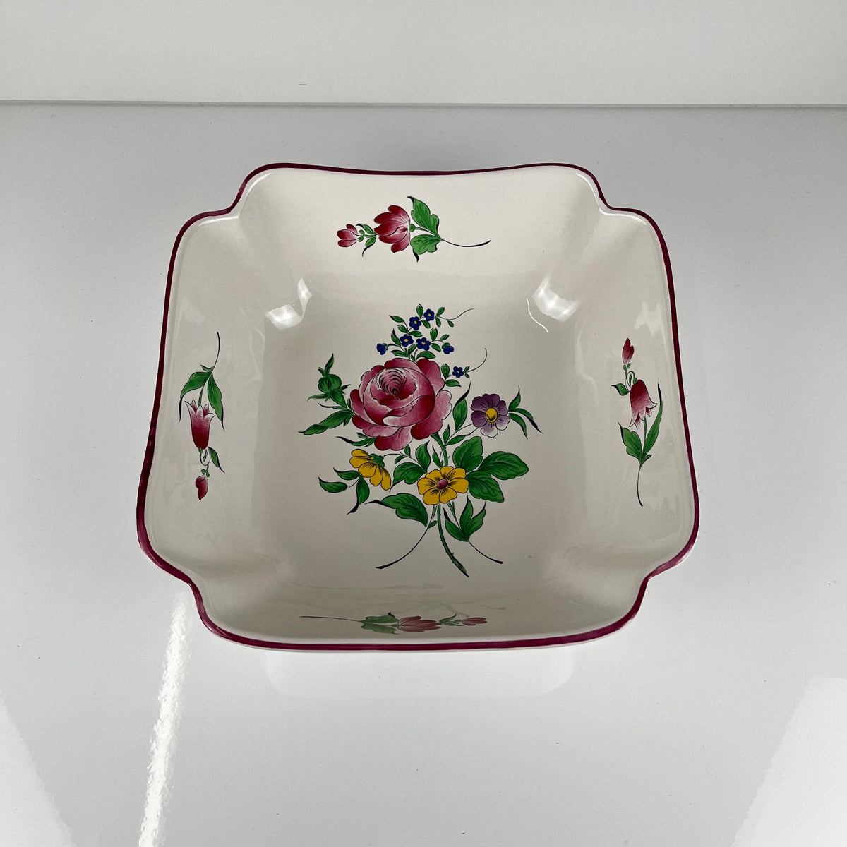 Square salad bowl, Réverbère model by KG Lunéville, rose pattern