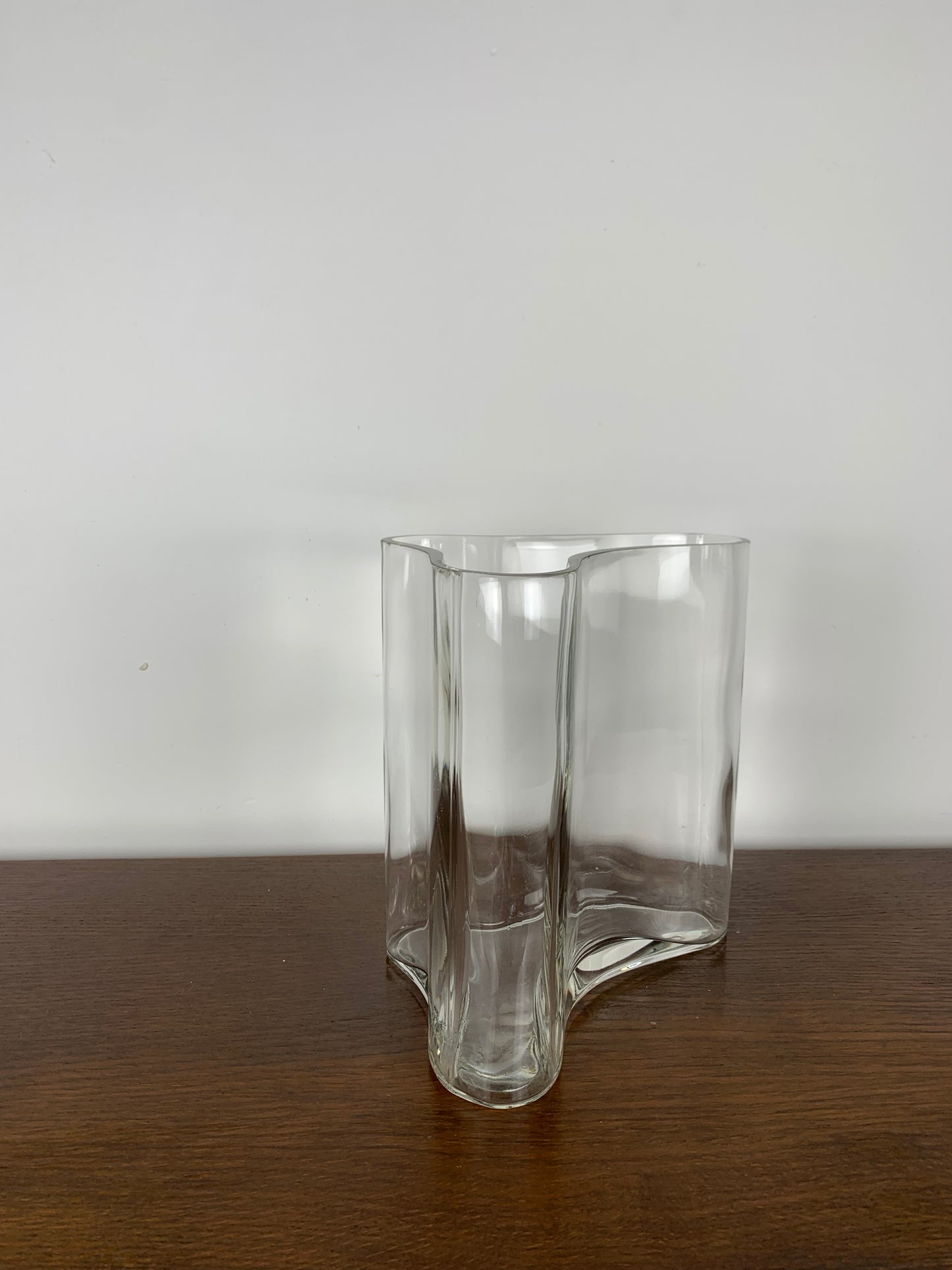 Vase en verre dans le style de Alvar Aalto, 1970