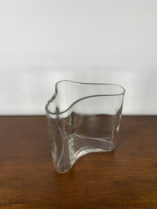 Vase en verre dans le style de Alvar Aalto, 1970