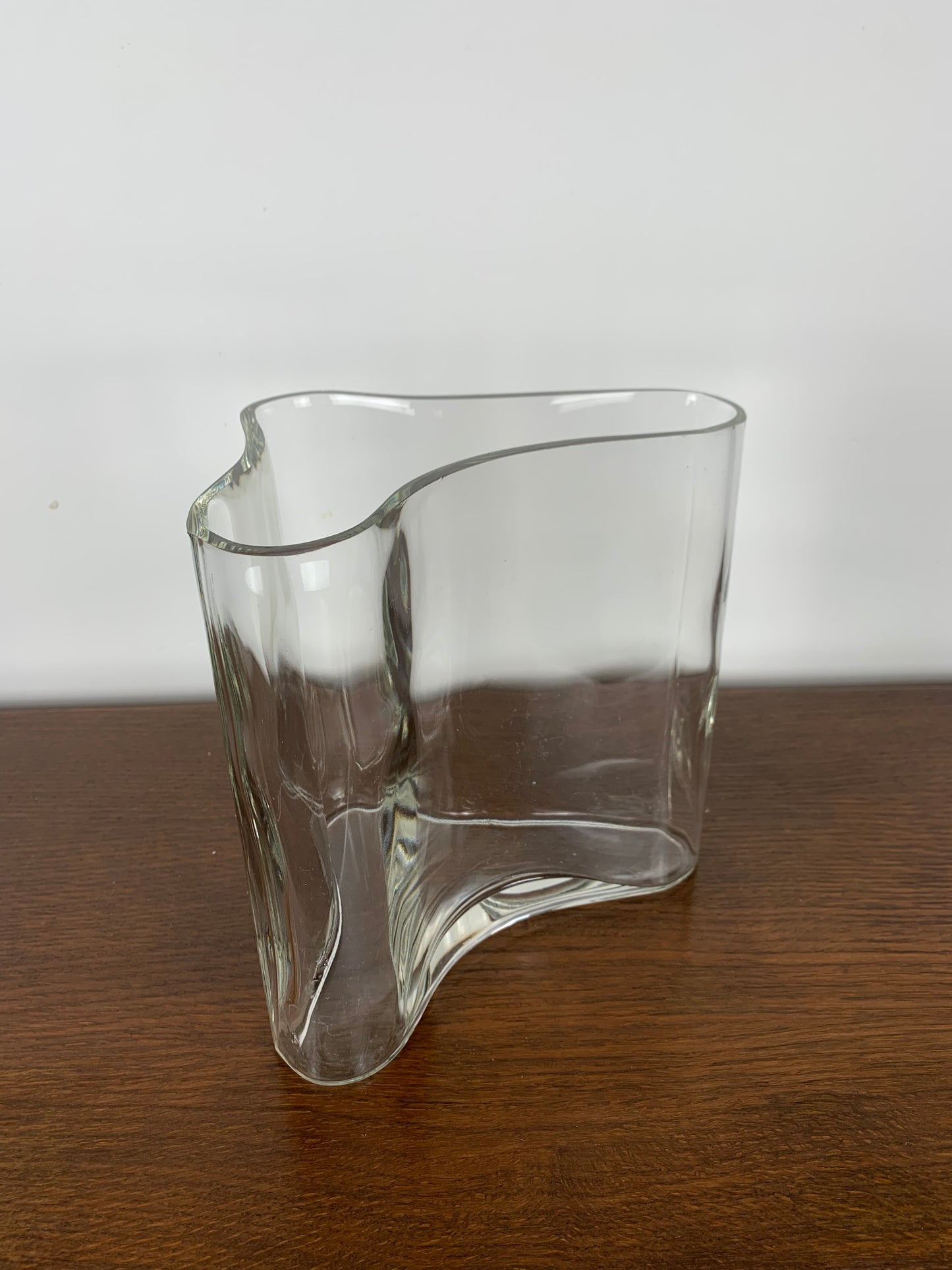 Vase en verre dans le style de Alvar Aalto, 1970