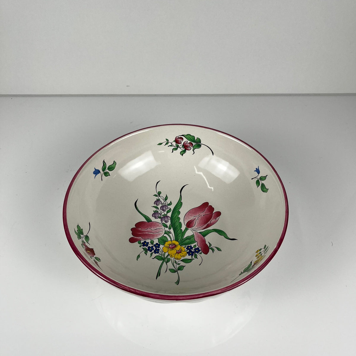 Small salad bowl, 'Réverbère' model by KG Lunéville, tulip pattern