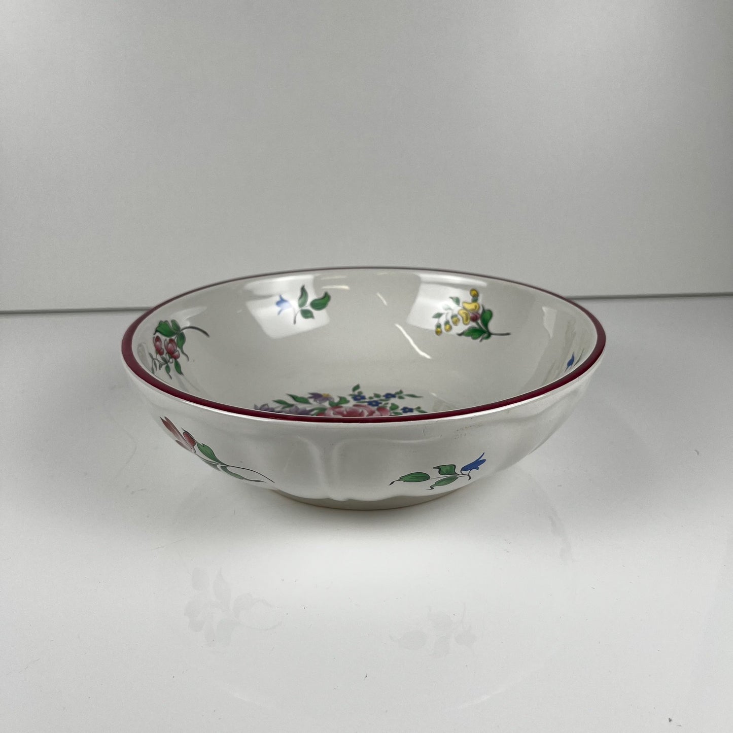 Small salad bowl, Réverbère model by KG Lunéville, rose pattern