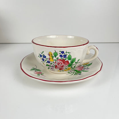Lot de 5 grandes tasses avec soucoupes,  modèle Réverbère par KG Lunéville