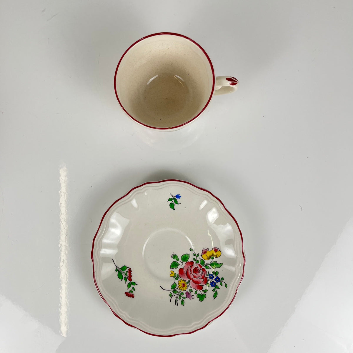 Set of 6 coffee cups with saucers, "Réverbère" pattern by KG Lunéville