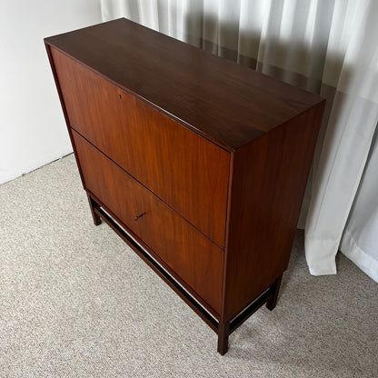 Rare secrétaire scandinave années 60, dans le style de Marian Grabinski pour IKEA