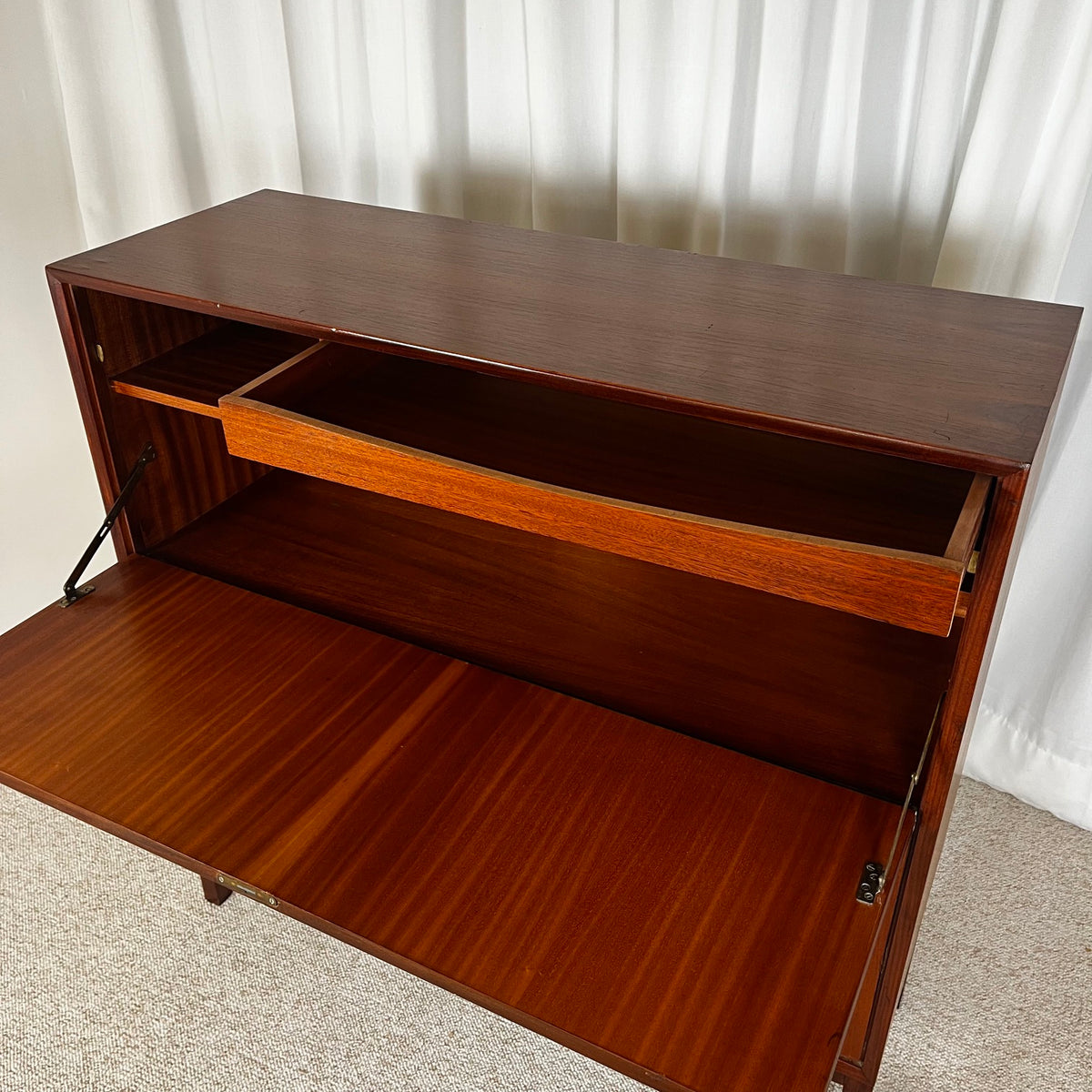 Rare secrétaire scandinave années 60, dans le style de Marian Grabinski pour IKEA