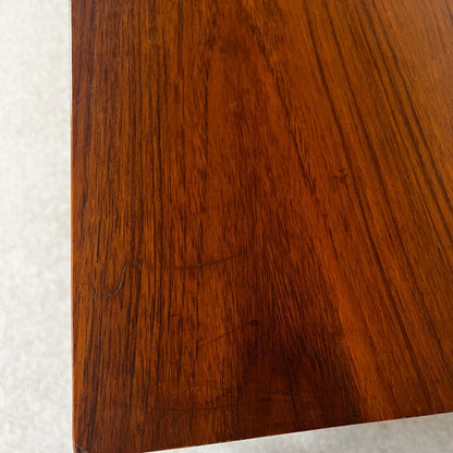 Rare secrétaire scandinave années 60, dans le style de Marian Grabinski pour IKEA