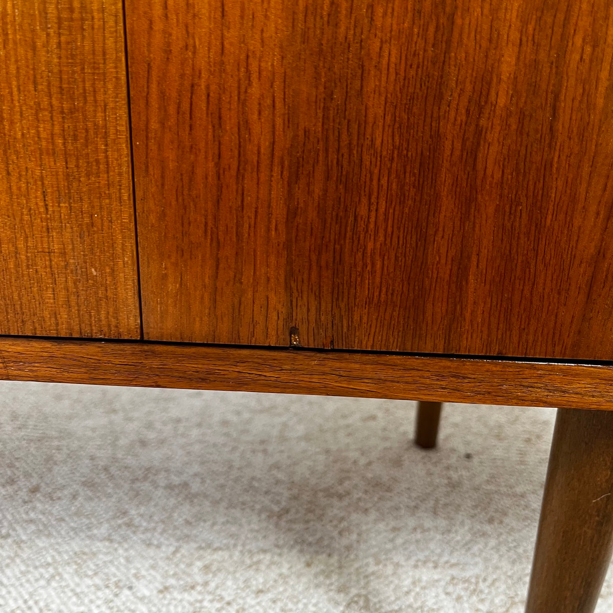 Buffet bas en placage teck, 1960/70, Midcentury modern