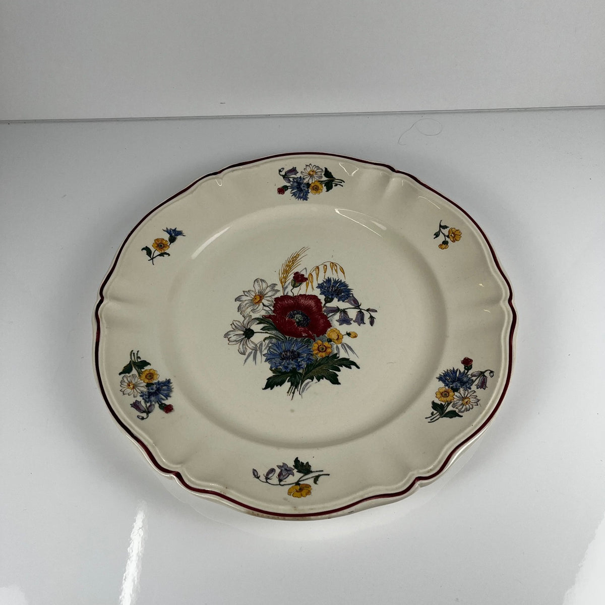 "Agreste" round cake plate, Sarreguemines, 20th century.