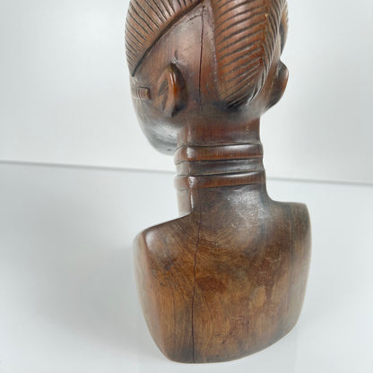 Buste féminin sculpté à la main en bois noir, style Baoulé, 1960/90