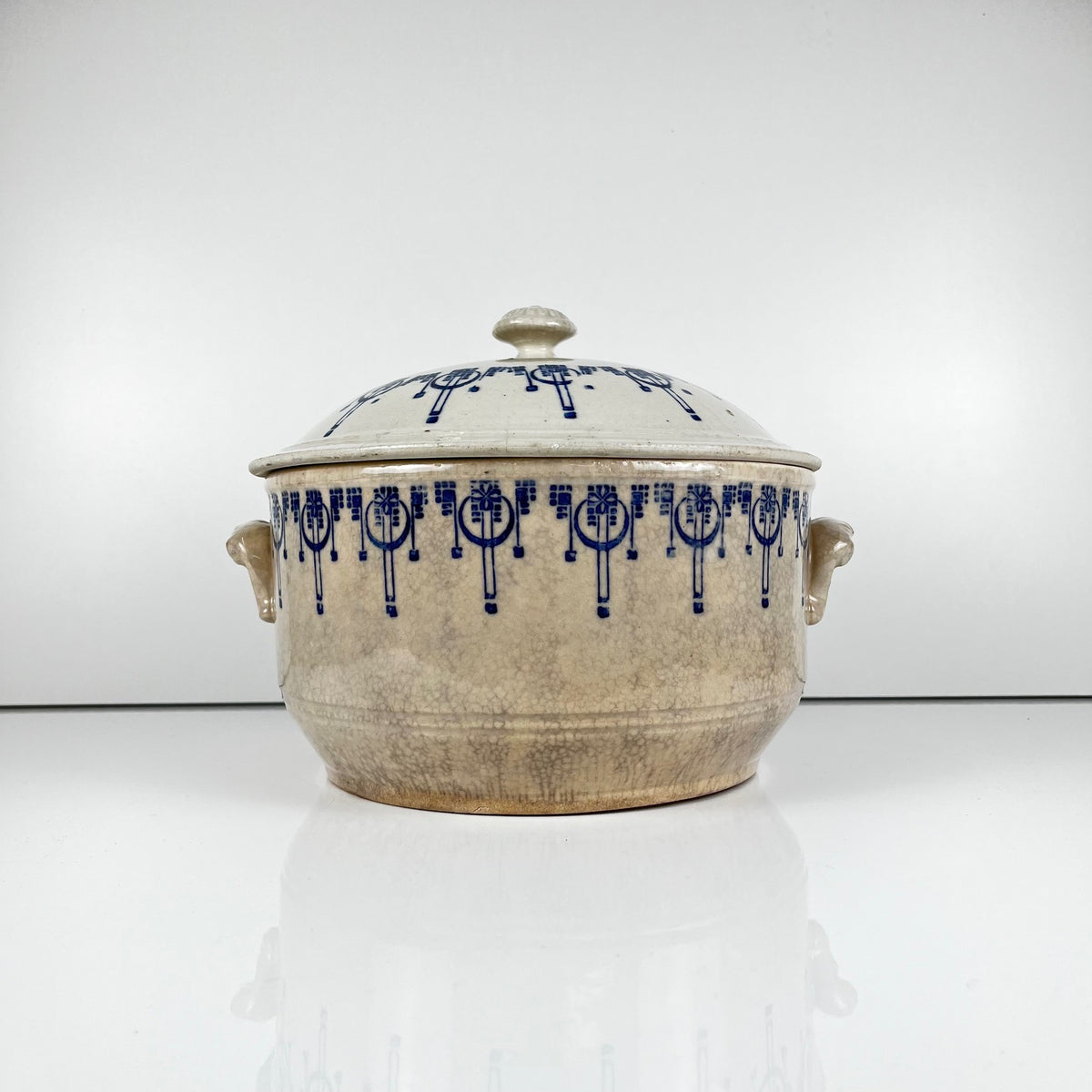 Antique Saint-Uze stoneware hot water bottle / casserole, blue decoration, early 20th century.