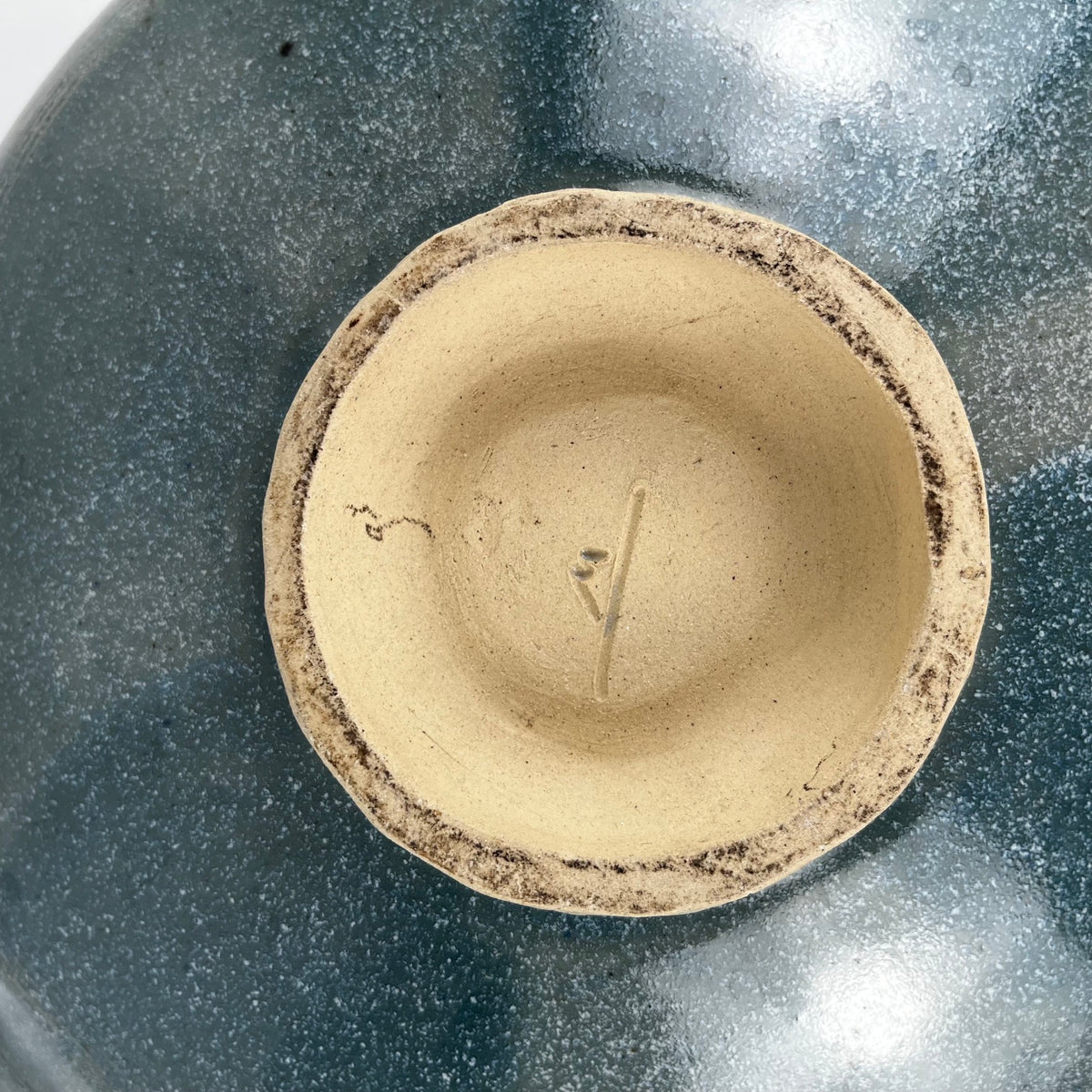 Coupe en céramique émaillé bleu/vert foncé par Pierre Baey , 1960