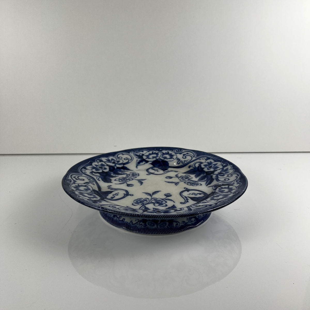 "Flora" ,Terre de Fer Pedestal Plate – Creil et Montereau, 19th Century, Blue