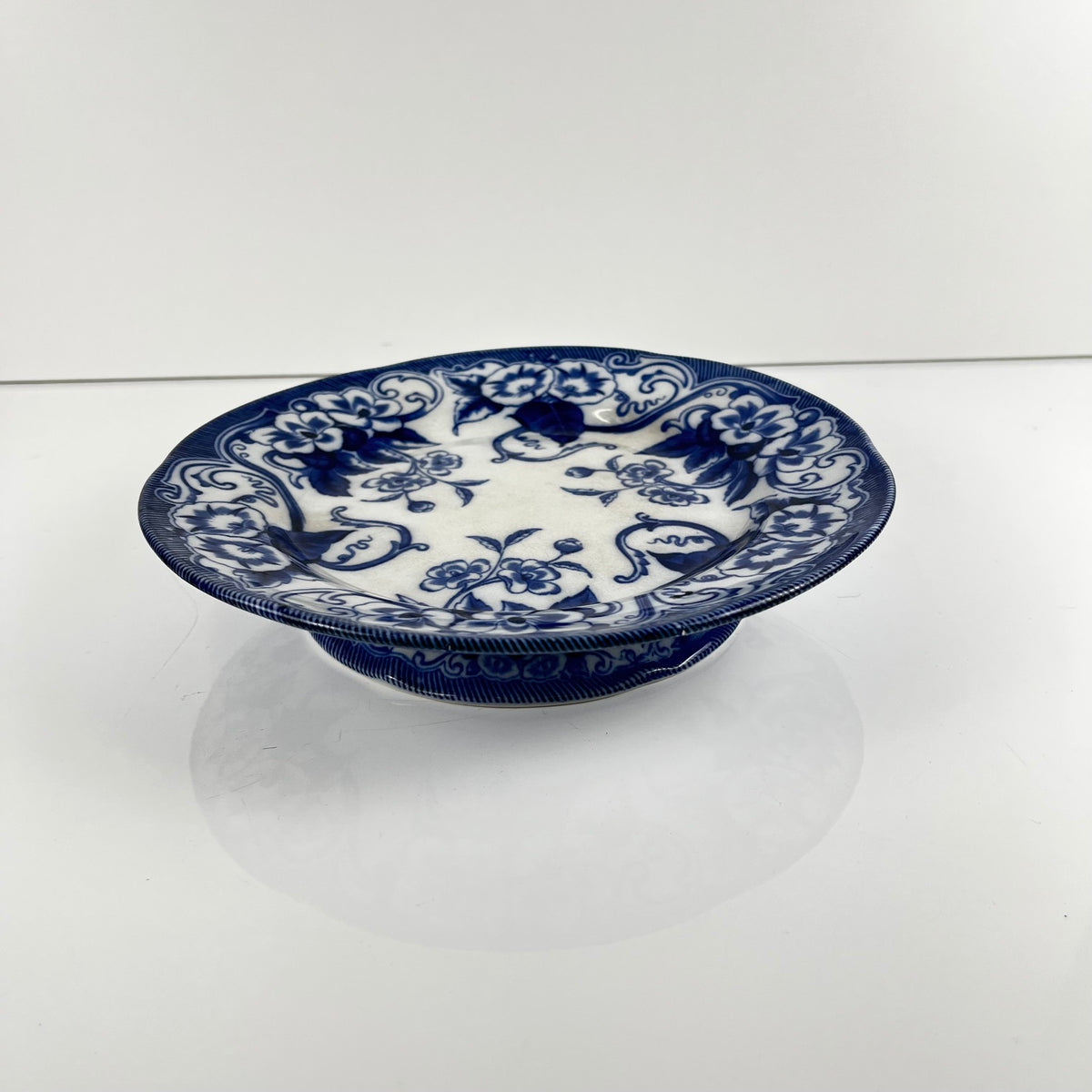 "Flora" ,Terre de Fer Pedestal Plate – Creil et Montereau, 19th Century, Blue