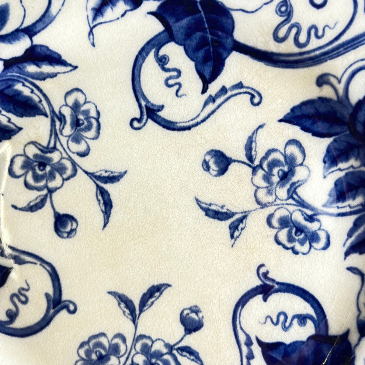 "Flora" ,Terre de Fer Pedestal Plate – Creil et Montereau, 19th Century, Blue