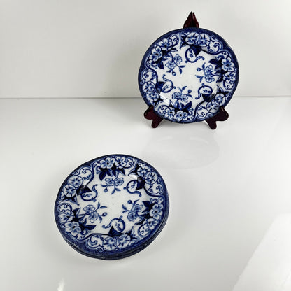Set de 4 Assiettes à dessert en Terre de Fer « Flora » – Creil et Montereau, XIXe siècle, bleu