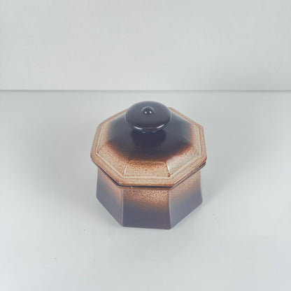 Boite en céramique brune octogonale, milieu XXe