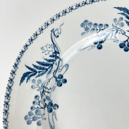 Assiette sur piédouche KG Luneville "Luculus" , Fin XIX-Début XXe