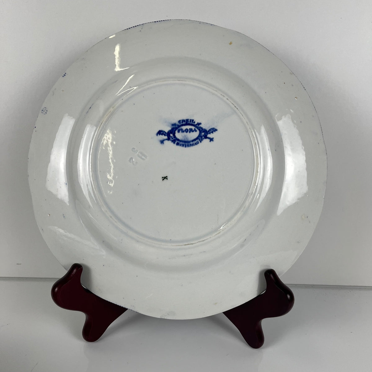 Set de 6 Assiettes plates en Terre de Fer « Flora » – Creil et Montereau, XIXe siècle, bleu