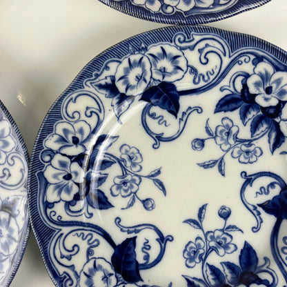 Set de 6 Assiettes plates en Terre de Fer « Flora » – Creil et Montereau, XIXe siècle, bleu