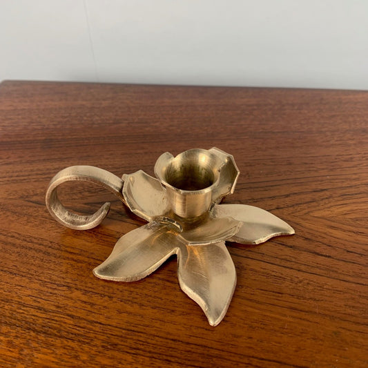 Brass flower candle holder with handle, 1960