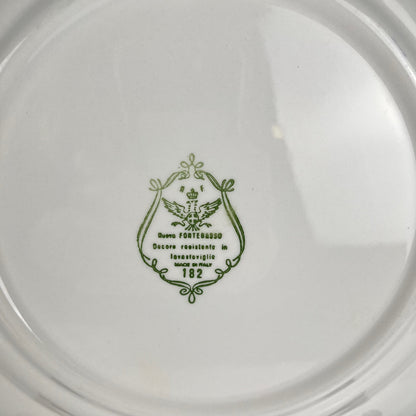 Set of 8 Nuova Fontebasso dinner plates, blue flower motif and scalloped edge, Italy, 20th century.