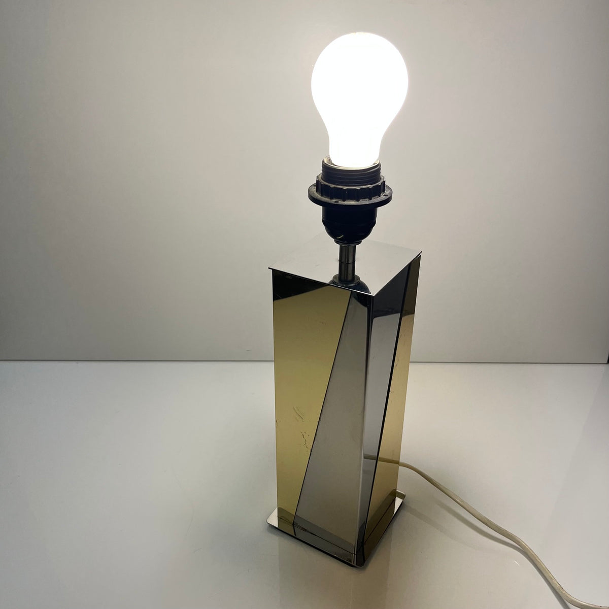 Pied de Lampe vintage style hollywood regency, laiton et chrome, 1970