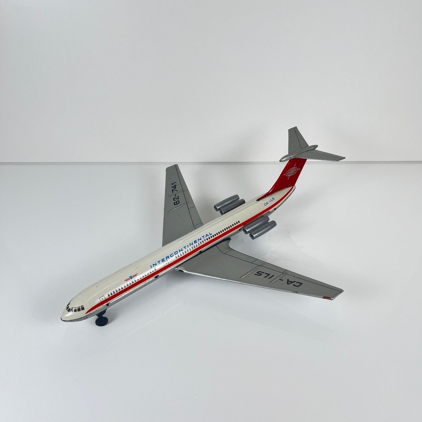 Jouet vintage d’avion de ligne des années 1960-70