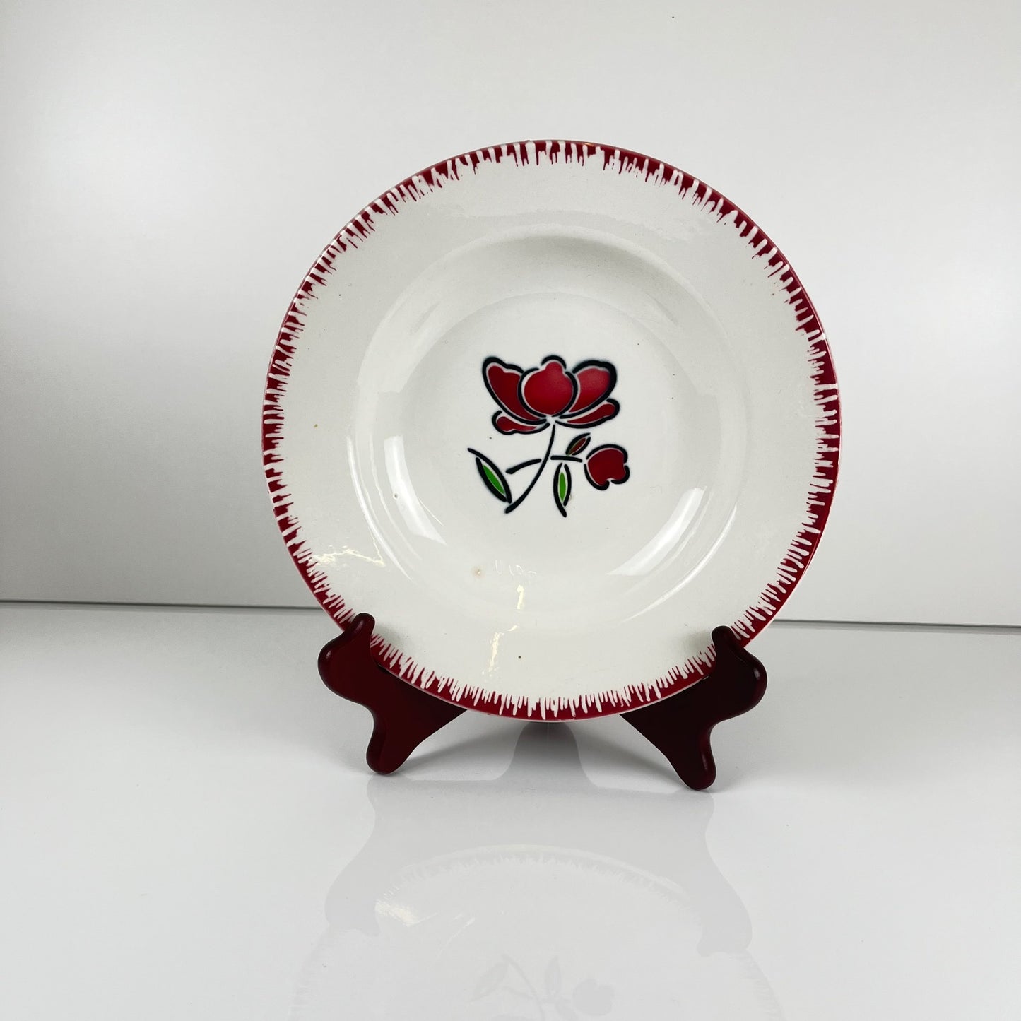 Set de 6 assiettes creuses en porcelaine, Badonviller, fleur rouge, 1950