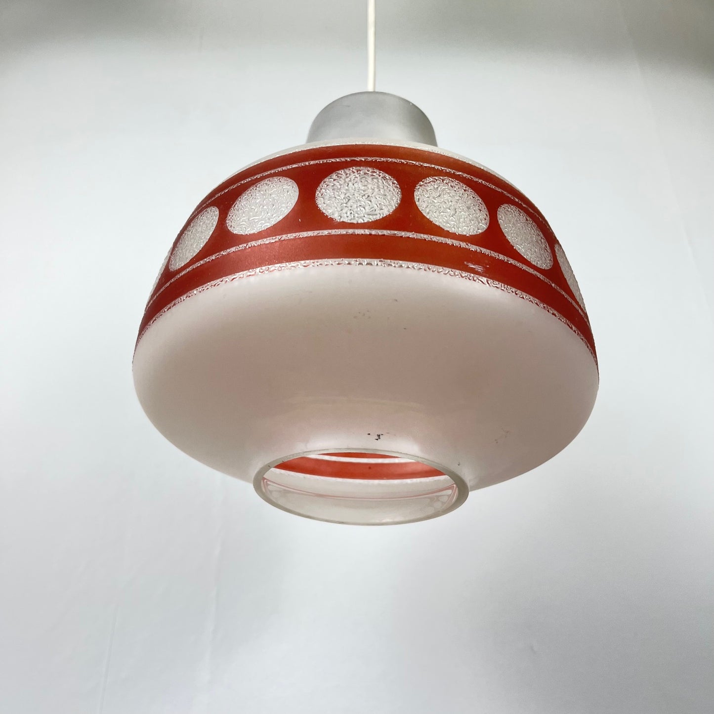 Suspension vintage en verre, bande rouge  , 1960/70 MCM