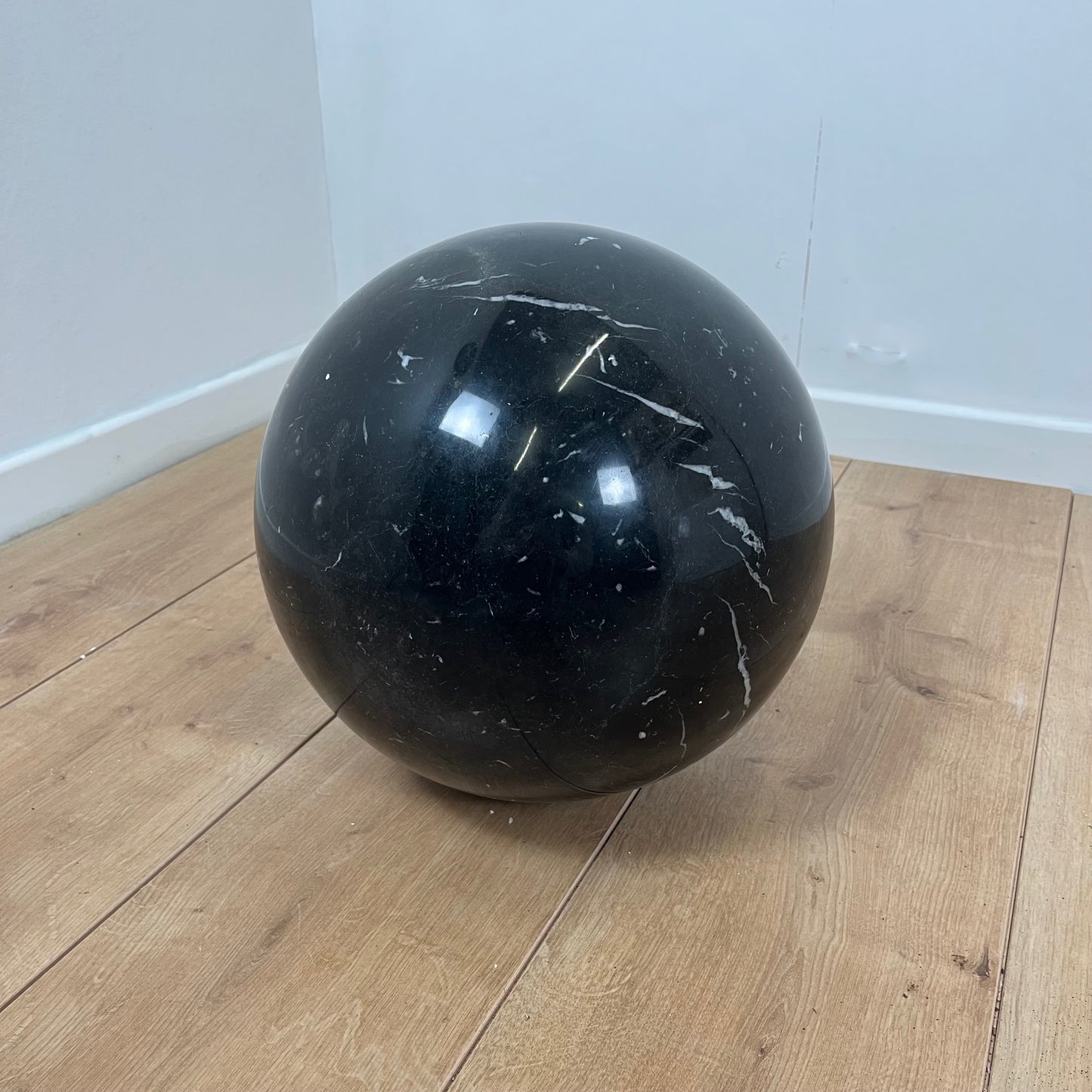 Coffee table in curved glass and black marble sphere, Giorgio Cattelan for Cattelan, 1980