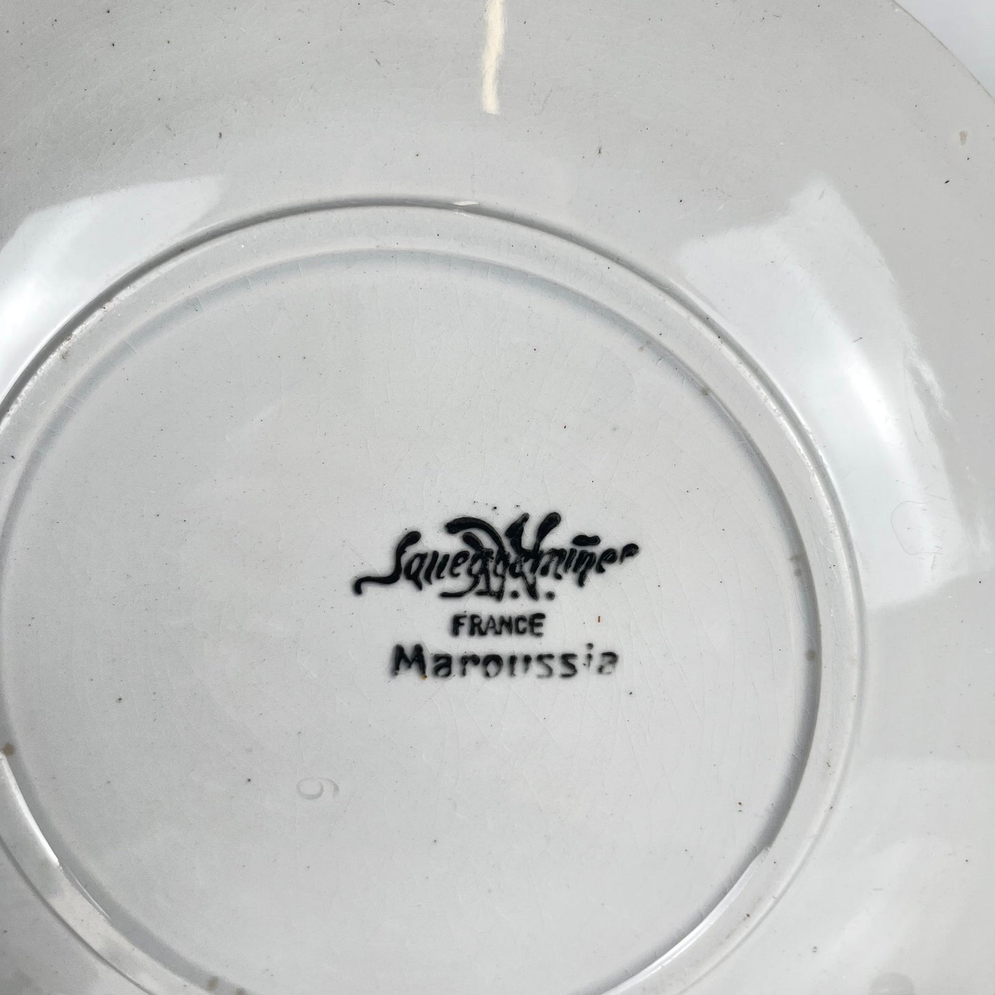 Set de 7 assiettes à dessert  Sarreguemines "Maroussia", début XXe