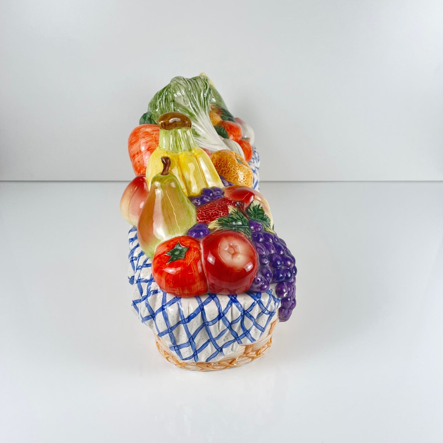 Three-piece earthenware basket box with lids for fruits and vegetables, Italian majolica style, 1980s