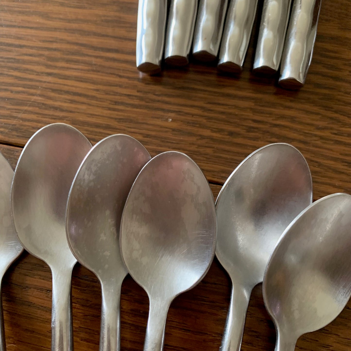 Vintage cutlery set for 6 people (24 pieces) in metal