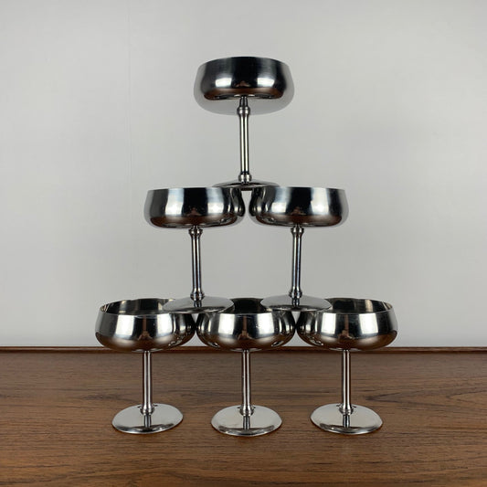 Set of 6 high-rimmed stainless steel dessert bowls