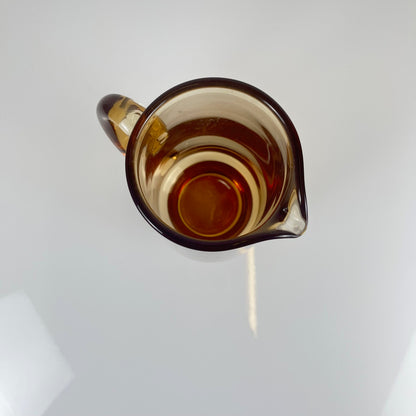Cruche / pichet en verre soufflé ambre