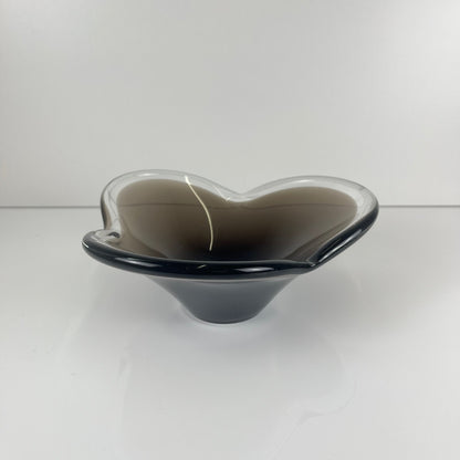 Coupe en verre fumé soufflé forme libre, 1970