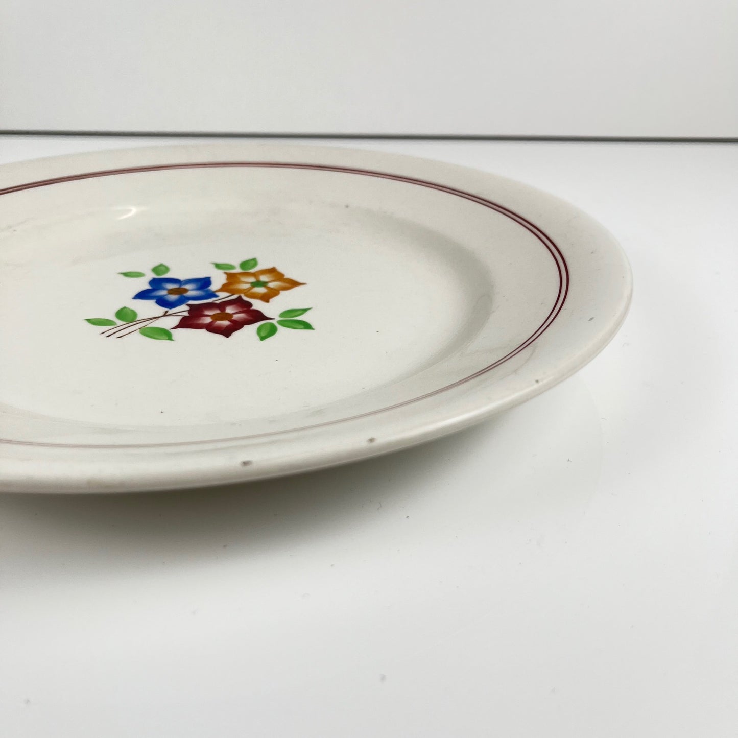 Round platter "The Beehive", Moulins des Loups, 20th century