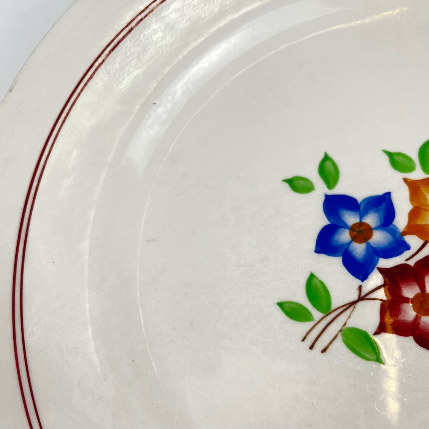 Round platter "The Beehive", Moulins des Loups, 20th century