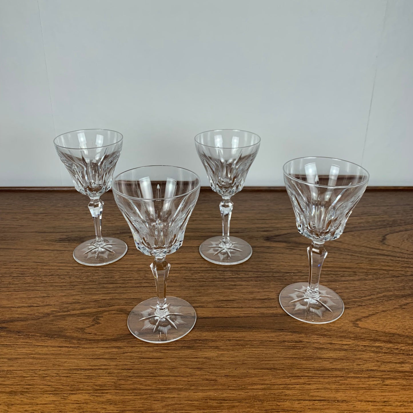 Set of 4 Villeroy & Boch crystal glasses, 20th century.