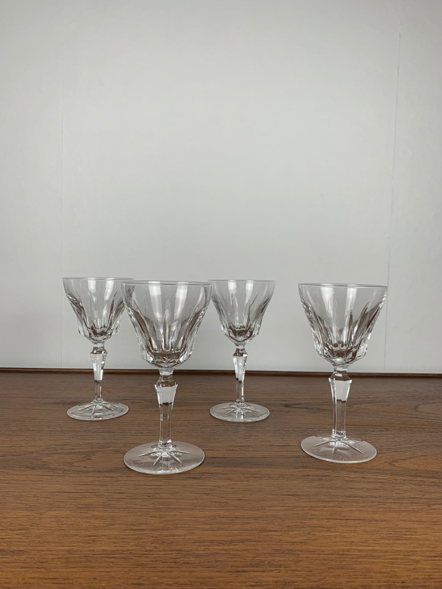 Set of 4 Villeroy & Boch crystal glasses, 20th century.